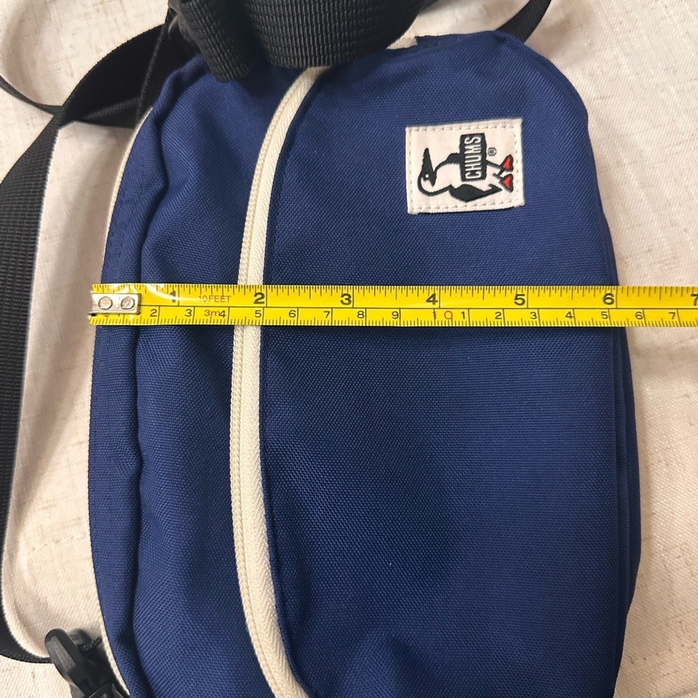 Chums Shoulder Bag - Picture 10 of 11
